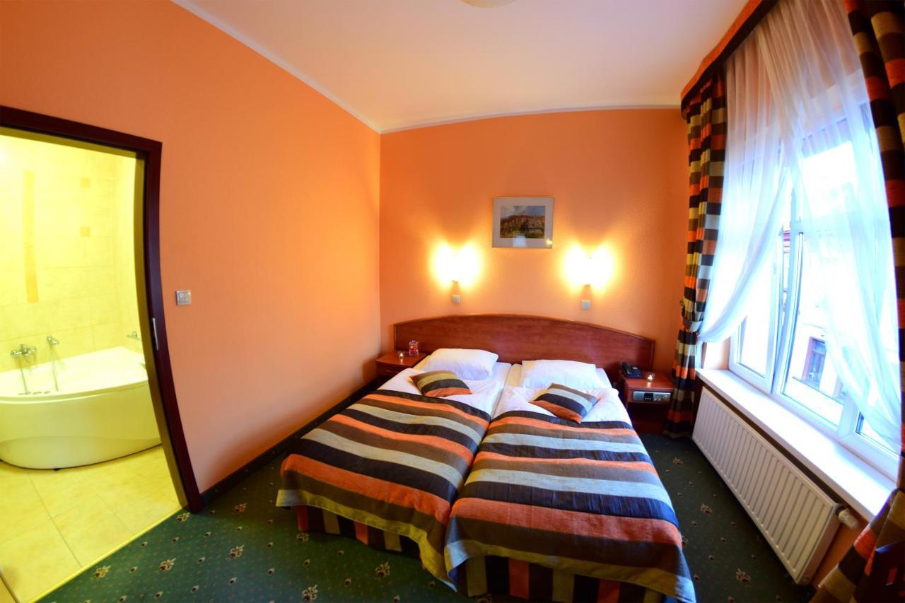 Hotel Panorama Nowy Sacz Ngoại thất bức ảnh