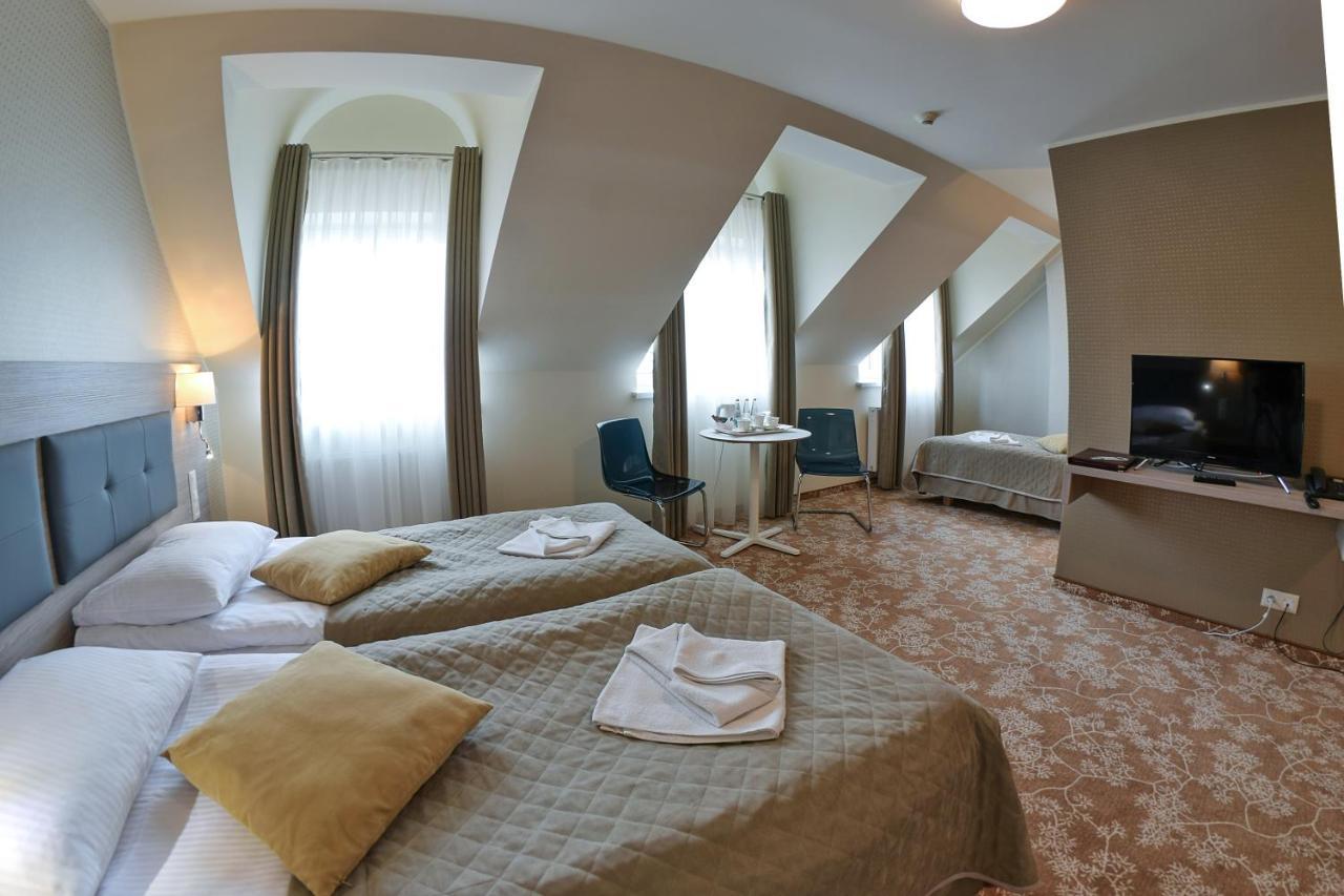 Hotel Panorama Nowy Sacz Ngoại thất bức ảnh