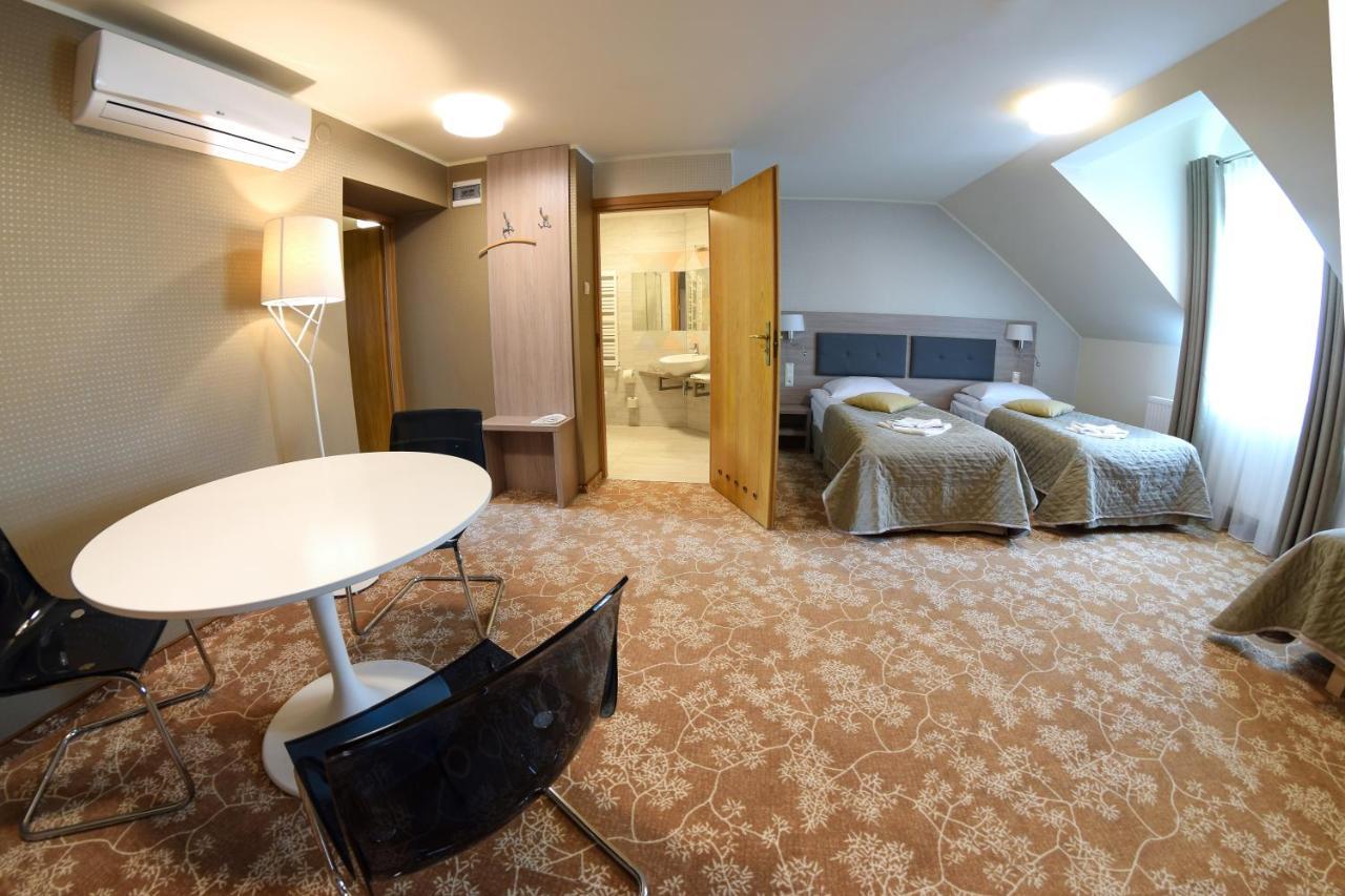 Hotel Panorama Nowy Sacz Ngoại thất bức ảnh
