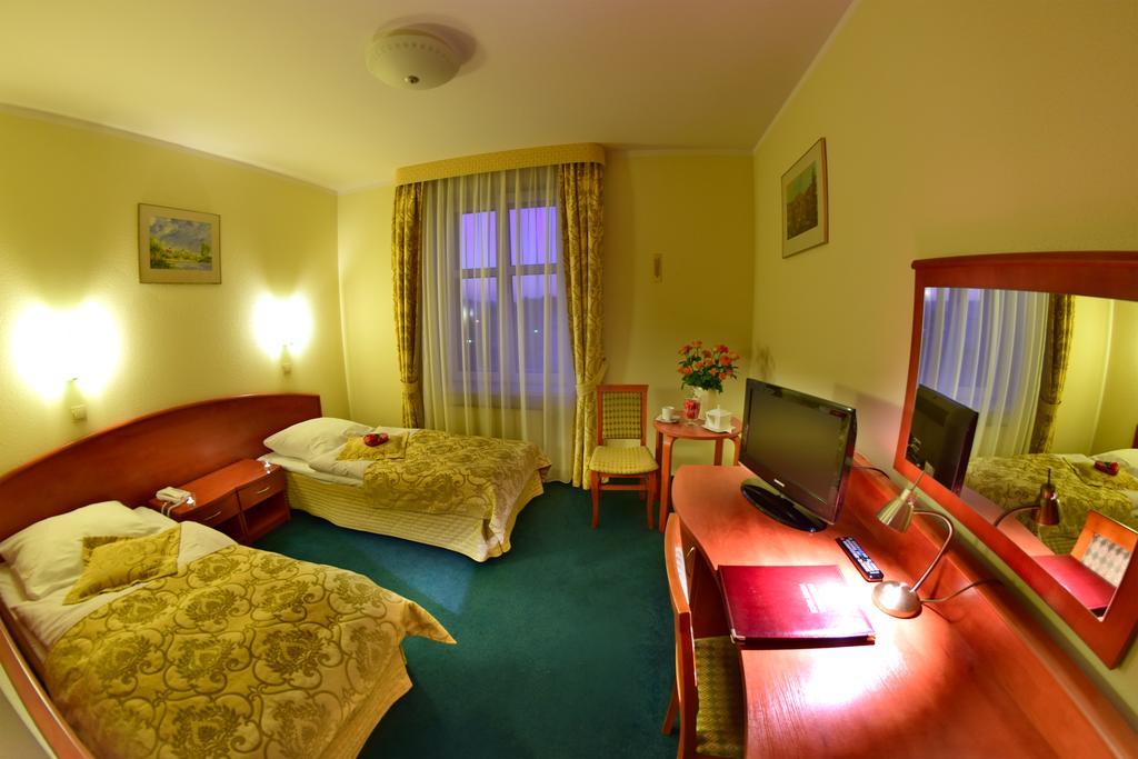Hotel Panorama Nowy Sacz Phòng bức ảnh