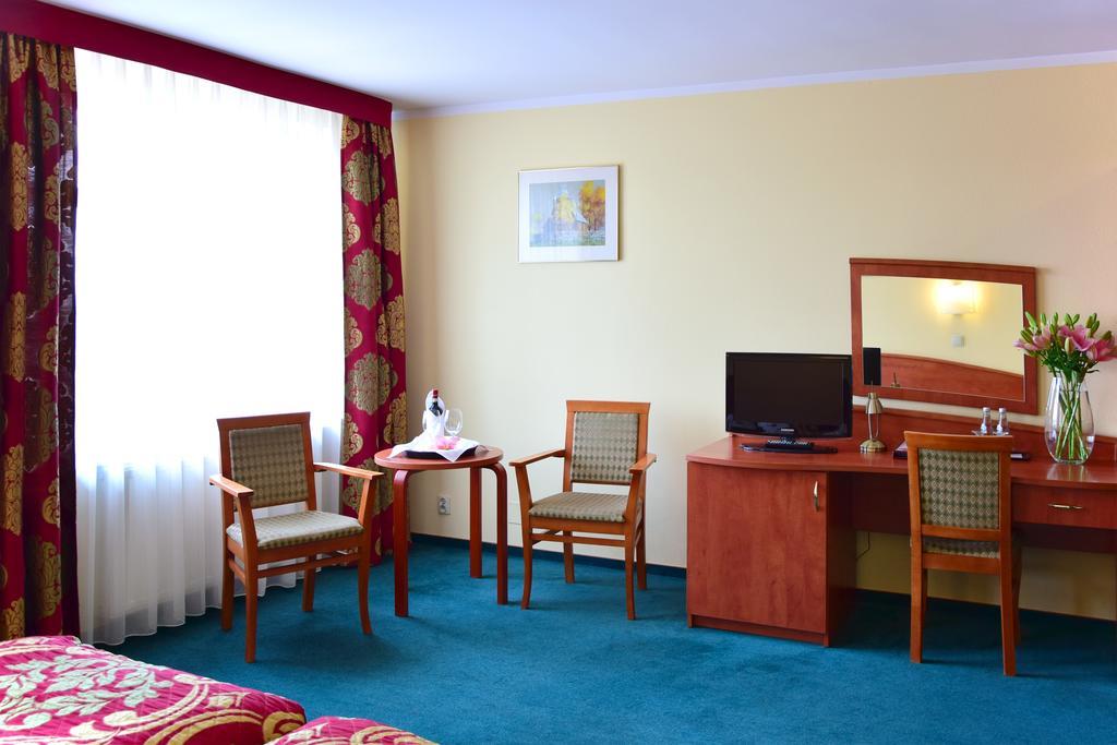 Hotel Panorama Nowy Sacz Phòng bức ảnh