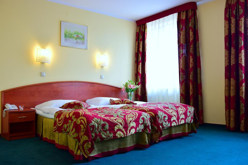 Hotel Panorama Nowy Sacz Phòng bức ảnh