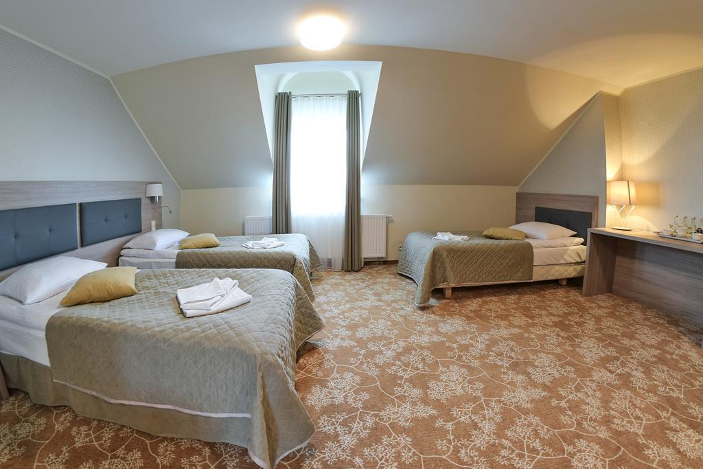 Hotel Panorama Nowy Sacz Ngoại thất bức ảnh